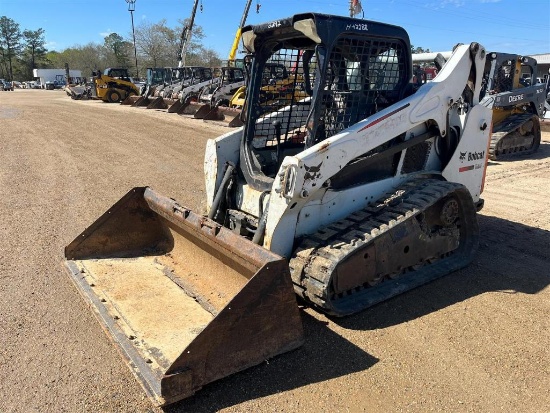 BOBCAT T590 LOADER