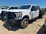 2017 FORD F350 FLATBED TRUCK