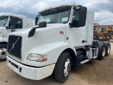 2015 VOLVO TRUCK
