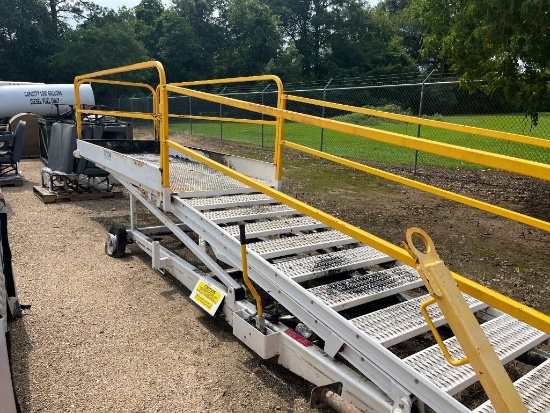 CLYDE LIFT PLATFORM