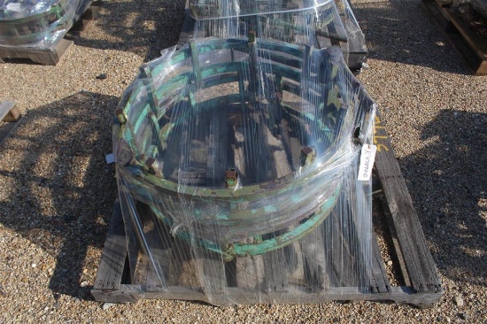 PALLET OF LINE UP CLAMPS