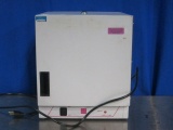 LAB-LINE 120 Incubator