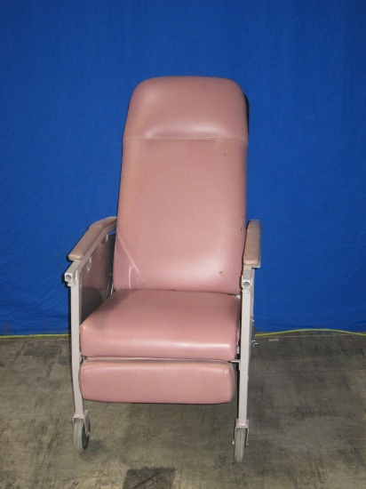 LUMEX 574L863 Dialysis Chair