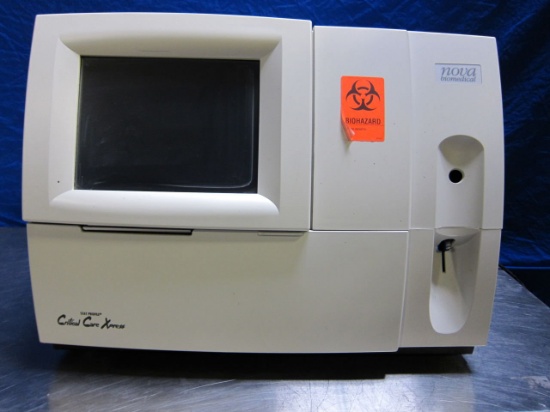 NOVA BIOMEDICAL Stat Profile Critical Care Xpress Blood Gas Analyzer