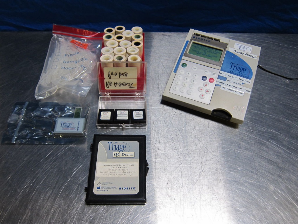 BIOSITE Triage Meter Plus w/ Accessories Blood Analyzer | Industrial  Machinery & Equipment Medical & Lab Equipment Lab Equipment Analytical  Instruments | Online Auctions | Proxibid
