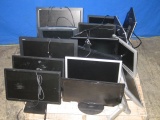 - Lot of 17 Display Monitor