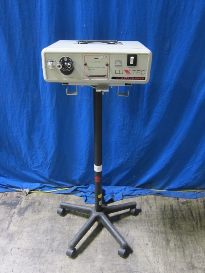 LUXTEC Xenon Series 9000 On Rolling Stand Light Source