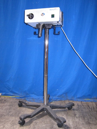 SUNOPTICS SURGICAL Solarmaxx 300 Light Source