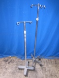 - Lot of 2 IV Poles