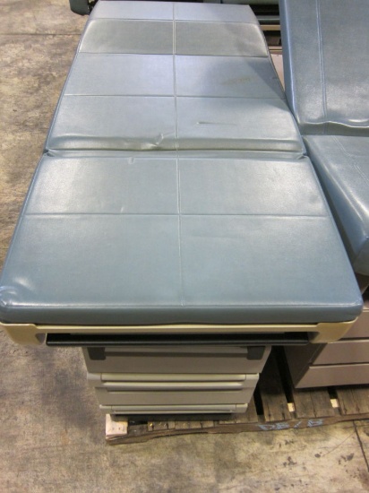 MIDMARK 404-005 Exam Table