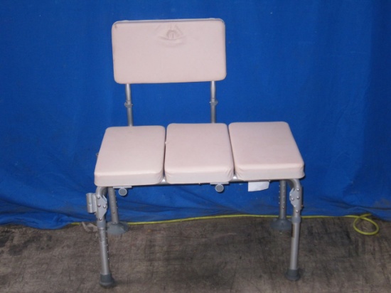 MEDLINE REF# G98338F Chair w/ 3 Cushions