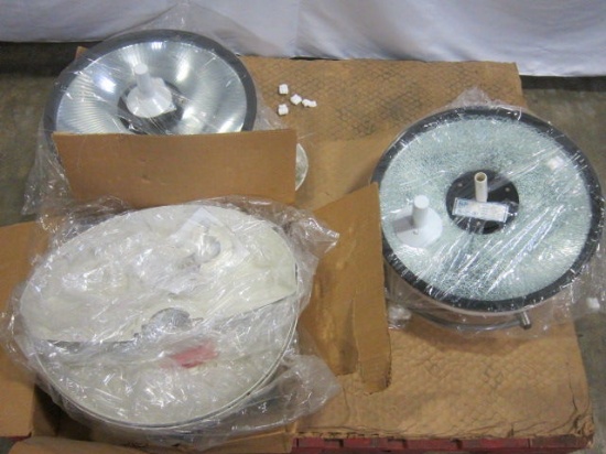 ALM 7900  - Lot of 2 O/R Light