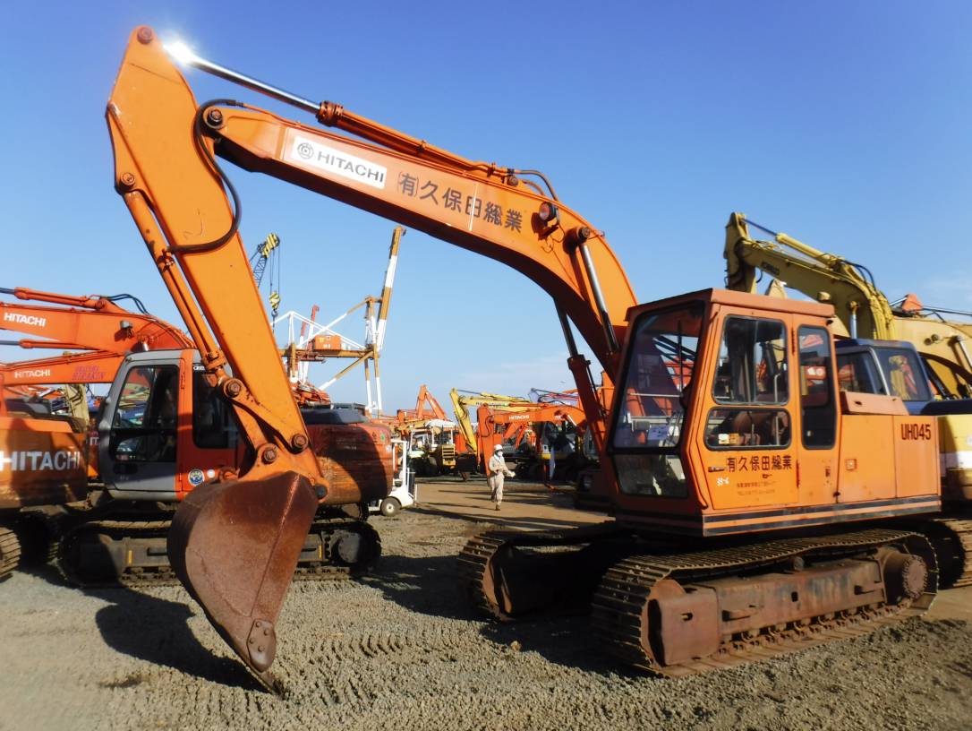 HITACHI UH045-7 8637 | Proxibid