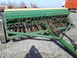 John Deere 8250 Grain Drill. Grass Box.       / Onsite Lot#109