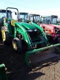 John Deere 4520 Compact Tractor w/ Loader. 1120 hrs. 4x4. Rear Hydraulic Re