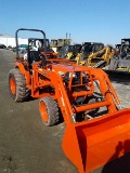 Kubota B2710 Compact Tractor w/ Loader. Hydro. 872 hrs. Nice Unit      / On