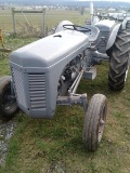 Ferguson TO20 Tractor. Good Shape      / Onsite Lot#709