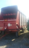 Miller Pro 5200 Forage Wagon. Tandem Axle. Nice Shape      / Onsite Lot#768