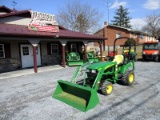 2003 John Deere 2210 Compact Tractor w/ Loader. 4x4. Hydro. R4 Tires. 3pt i
