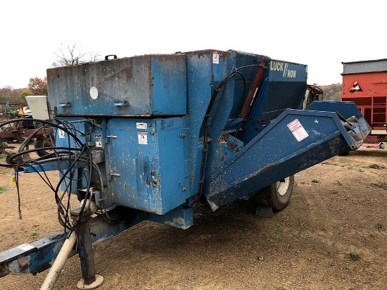 Helm Lucknow 220 TMR Mixer