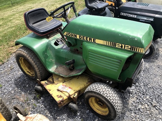 John Deere 212 Garden Tractor