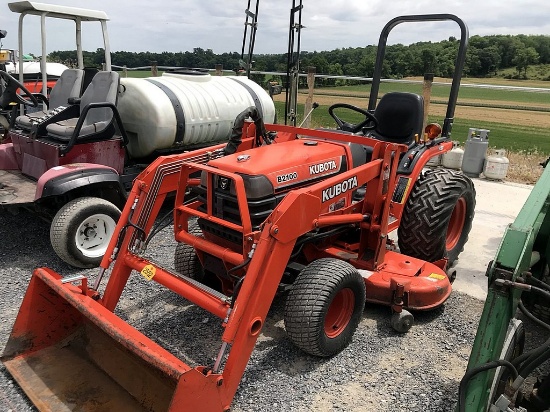 Kubota B2100 Compact Loader Tractor