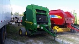 John Deere 458 Round Baler