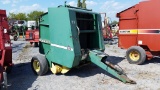 John Deere 330 Round Baler