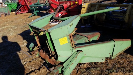 John  Deere Corn Head
