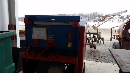 Rissler 610 TMR Feed Cart