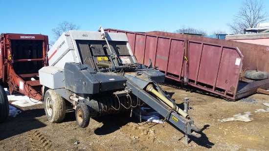 New Idea 483 Round Baler