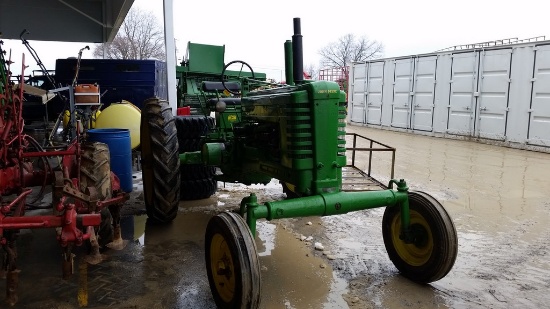 John Deere B Antique Tractor