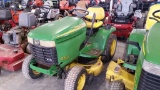 John Deere GT225 Lawn Tractor