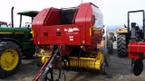 New Holland BR7060 Round Baler