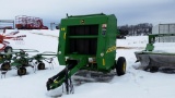 John Deere 447 Round Baler