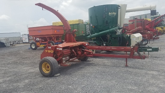 New Holland 790 Forage Harvester