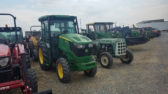 John Deere 5100GN Cab Tractor