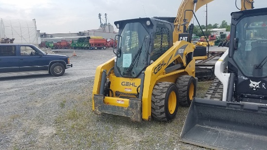 Gehl  V270  Skid Steer