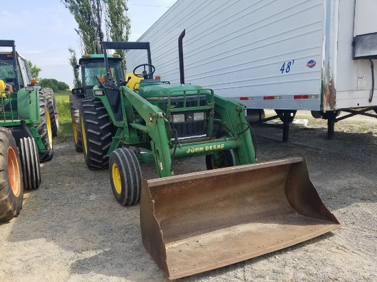 John Deere 5200 Loader Tractor