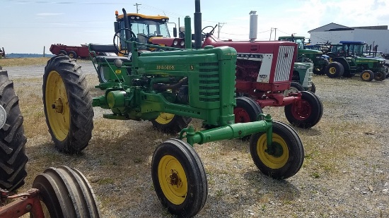 John Deere B Antique Tractor