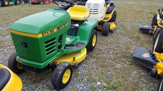 John Deere STX30 Riding Tractor