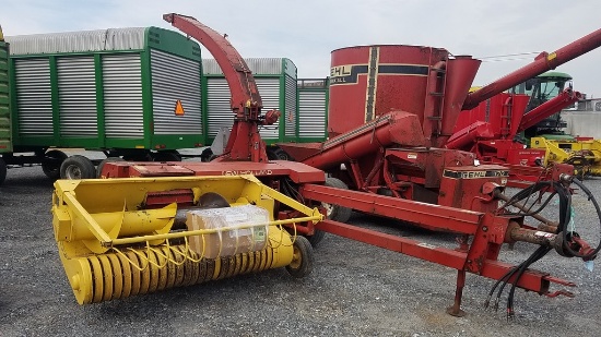New Holland 790 Forage Harvester