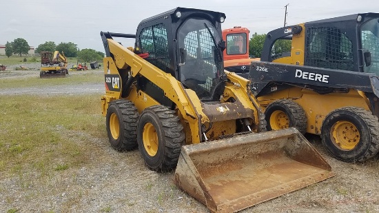 Cat  262D Skid Steer