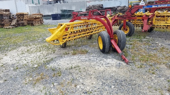 2011 New Holland 258 Rake