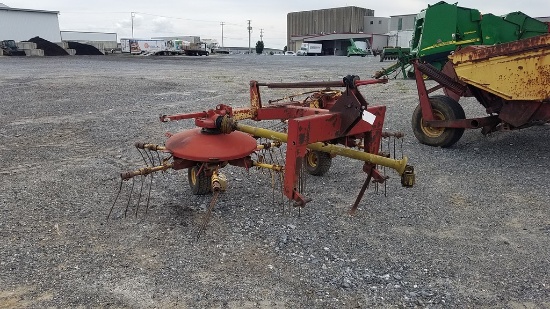 New Holland 254 Rake / Tedder