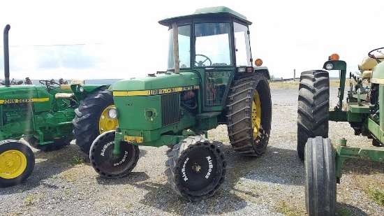 John Deere 2750 Cab Tractor