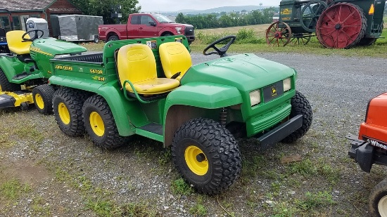 John Deere 6x4 Gator Utility Vehicle