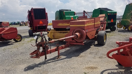 New Holland 575 Small Square Baler