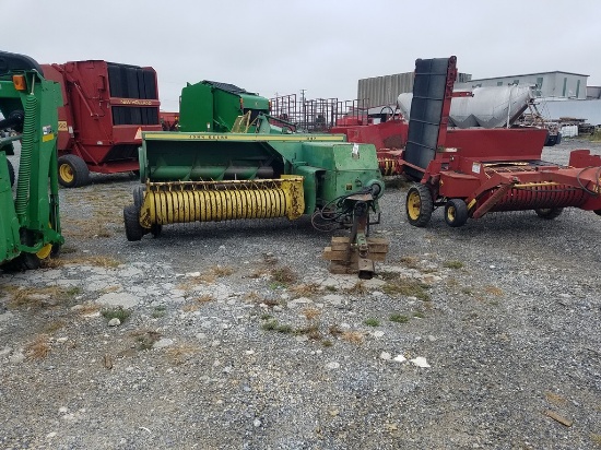 John Deere 347 Small Square Baler