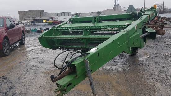 John Deere  820 Haybine